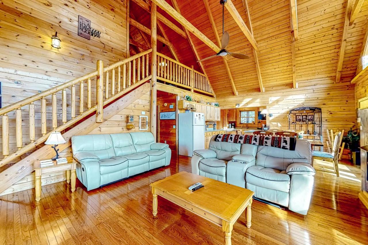 Lazy Bear Lodge Sevierville Exteriör bild