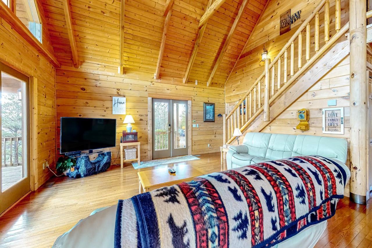 Lazy Bear Lodge Sevierville Exteriör bild
